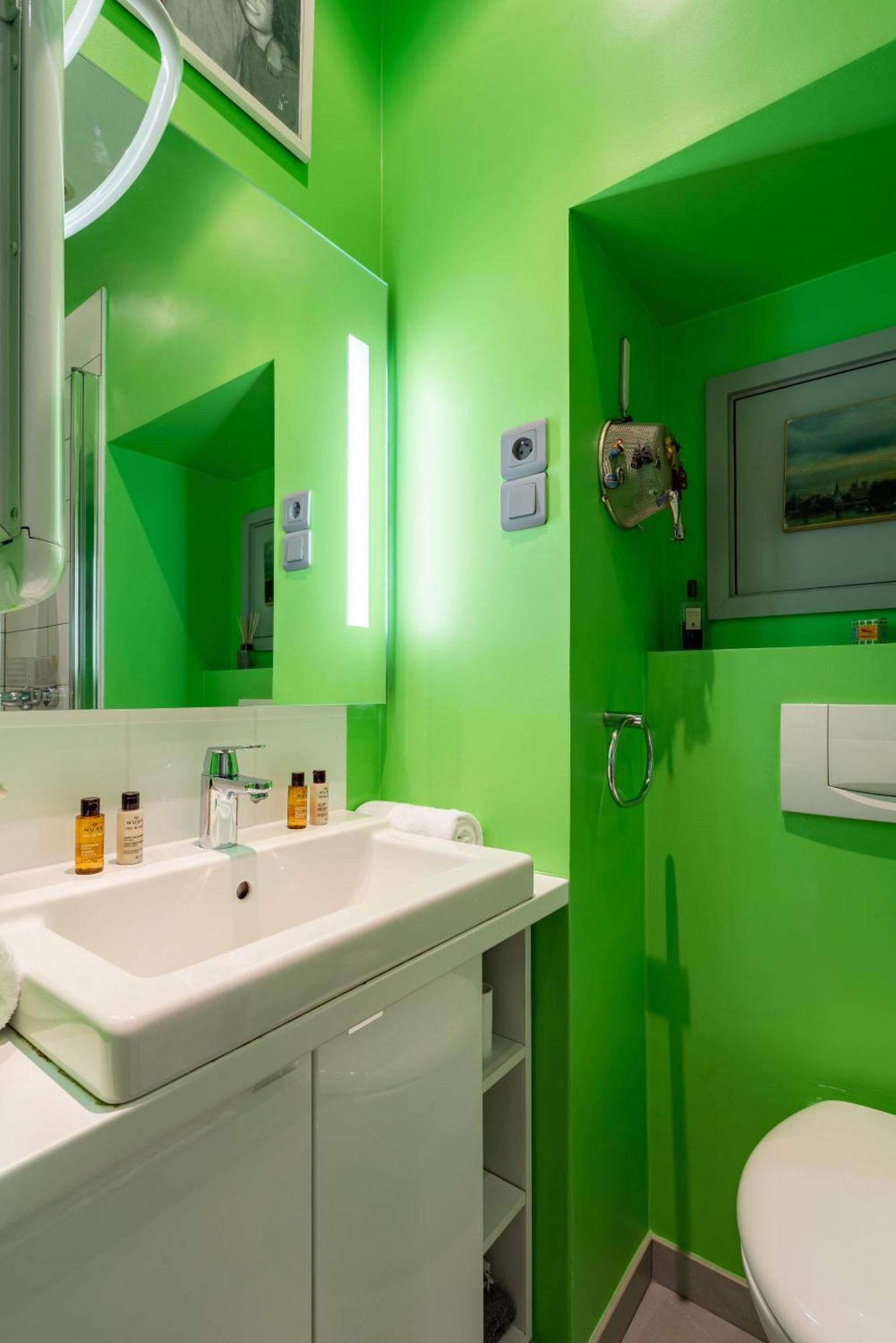 Apartment Veeve - Playful Atelier Paris