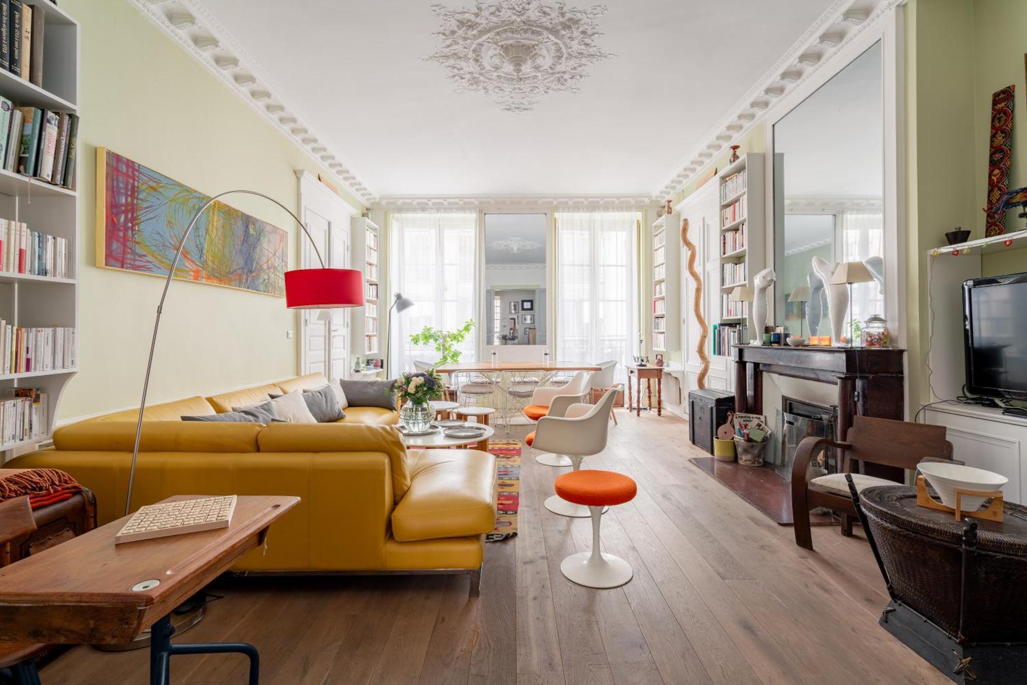 Veeve - Playful Atelier Apartment