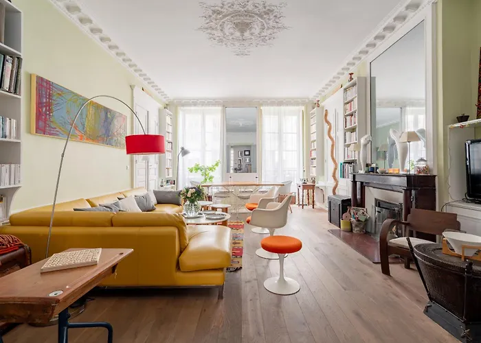 Veeve - Playful Atelier