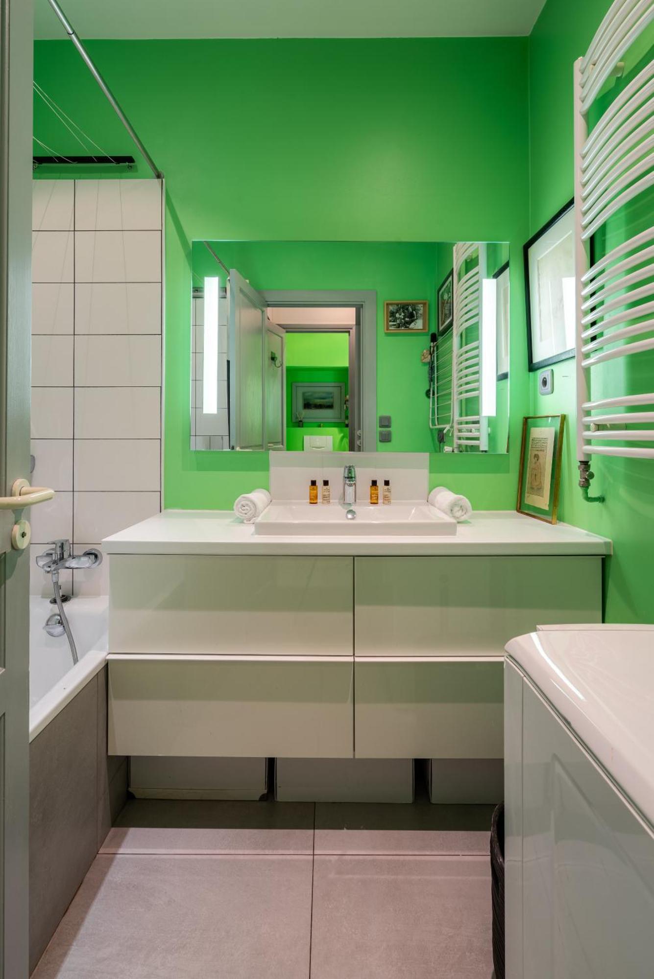 Veeve - Playful Atelier Parigi